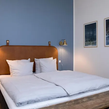Vandret Otel