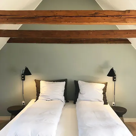 Hotel Vandret 3*
